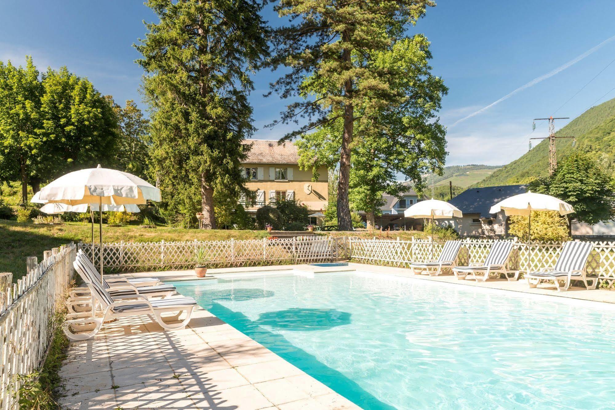 Hotel Du Val D'Aure Cadéac Exteriér fotografie