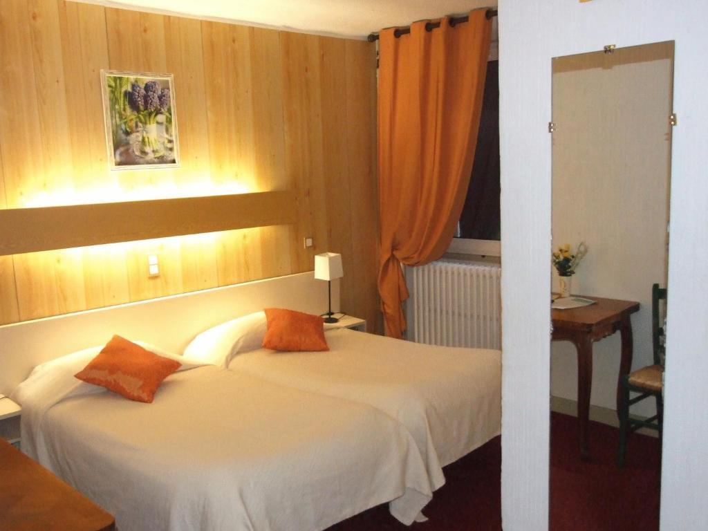 Hotel Du Val D'Aure Cadéac Pokoj fotografie